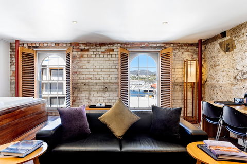 Henry Jones Art Hotel - The - Accommodation Kalgoorlie 0