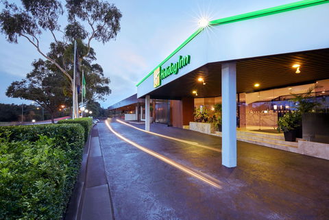 Holiday Inn Warwick Farm - Accommodation Kalgoorlie 0