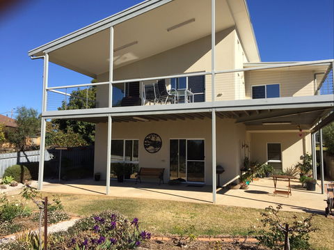 Lyreen's Apartment Bed And Breakfast - Accommodation Kalgoorlie 0