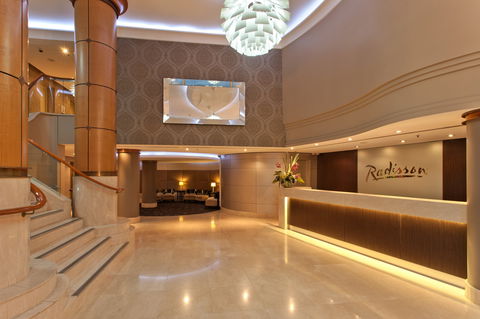 Radisson Hotel And Suites Sydney - Accommodation Kalgoorlie 0