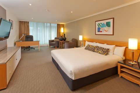 Radisson Hotel And Suites Sydney - Accommodation Kalgoorlie 1
