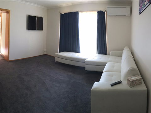 Stopover On Ocean Avenue - Accommodation Kalgoorlie 2