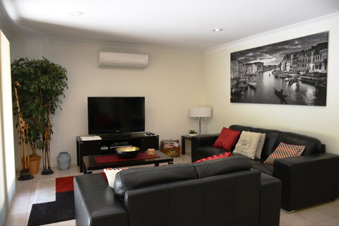 Wagga Riverside Apartments - Accommodation Kalgoorlie 2