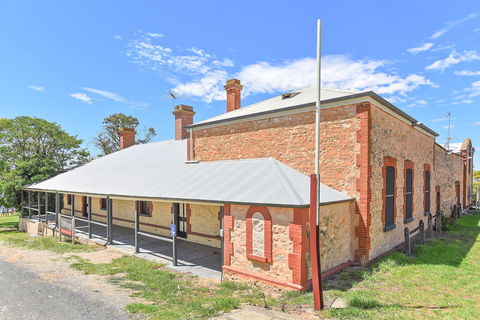Wellington Courthouse. - Accommodation Kalgoorlie 0