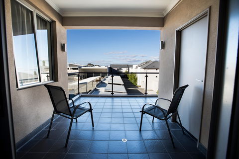 Zappeion Apartments - Accommodation Kalgoorlie 2