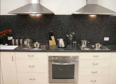 Astra Backpackers - Accommodation Kalgoorlie 0