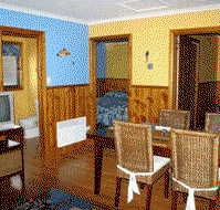 Bicheno's Gallery and Apartments - Accommodation Kalgoorlie