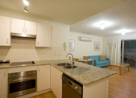 Shoal Bay Beachclub Apartments - Accommodation Kalgoorlie 3
