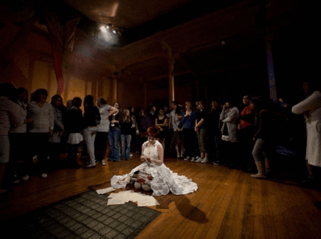 Zen Zen Zo Physical Theatre - Accommodation Kalgoorlie 2