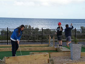 Port Vincent Putt Putt - Accommodation Kalgoorlie 0
