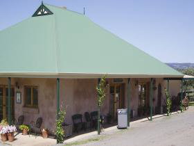 Lloyd Brothers Wine & Olive Company - McLaren Vale - Accommodation Kalgoorlie 0