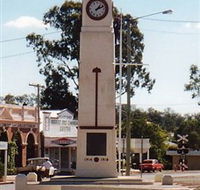 Goomeri War Memorial Clock - Accommodation Kalgoorlie