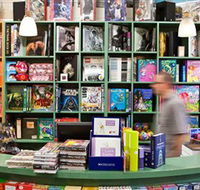 Lorne Beach Books - Accommodation Kalgoorlie