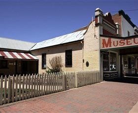 Upper Manilla NSW Accommodation Kalgoorlie