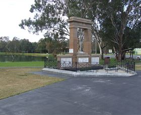 Memorial Park And Garden - Accommodation Kalgoorlie 2