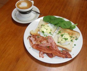 Breretons Bakery And Coffee Lounge - Accommodation Kalgoorlie 0