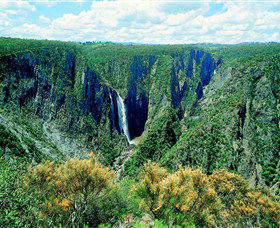 Wollomombi Falls - Accommodation Kalgoorlie 0