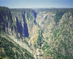 Wollomombi Falls - Accommodation Kalgoorlie 1