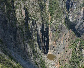 Wollomombi Falls - Accommodation Kalgoorlie 2