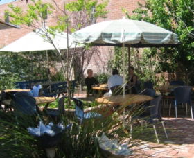 The Old Bakery On Eighth Cafe - Accommodation Kalgoorlie 3