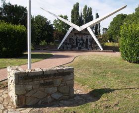 Southern Cloud Memorial - Accommodation Kalgoorlie 0