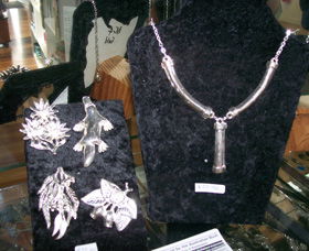 Australian Wildflower Jewellery Gallery - Accommodation Kalgoorlie 1