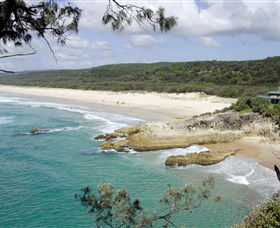 Main Beach, North Stradbroke Island - Accommodation Kalgoorlie 0