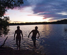 Lake Ainsworth - Accommodation Kalgoorlie 1