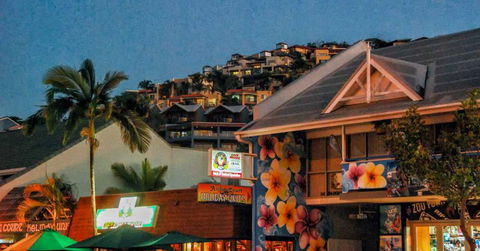 Airlie Beach Party Bus - Accommodation Kalgoorlie 3