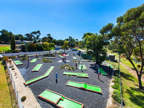 Naracoorte Mini Golf - Accommodation Kalgoorlie 1