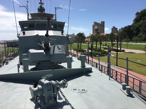HMAS Gladstone - Accommodation Kalgoorlie 1
