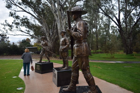 VC Memorial Park - Honouring Our Heroes - Accommodation Kalgoorlie 1
