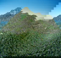 Tibrogargan circuit Glass House Mountains National Park