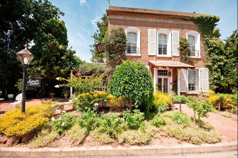 Two-Foot Heritage Walk - Accommodation Kalgoorlie 0