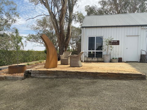 Green Glass Studio - Accommodation Kalgoorlie 1