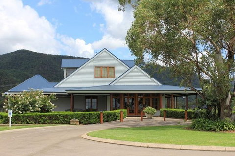 Audrey Wilkinson Vineyard: Picnic With Wine Masterclass Tasting - Accommodation Kalgoorlie 5