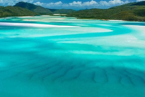 Full-Day Whitsunday Tour: Whitehaven Beach And Hill Inlet With BBQ - Accommodation Kalgoorlie 4
