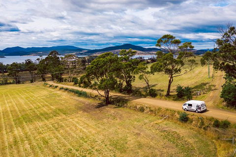Tasmanian Wine Tour - Accommodation Kalgoorlie 9