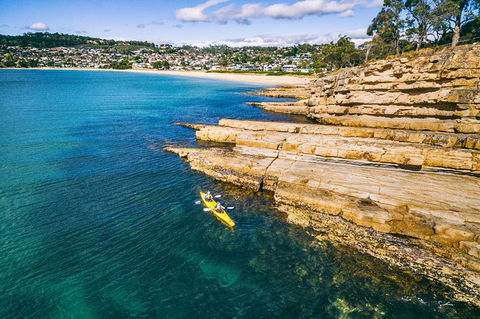 Hobart\'s Cliffs, Caves And Beaches Kayak Tour - Accommodation Kalgoorlie 4