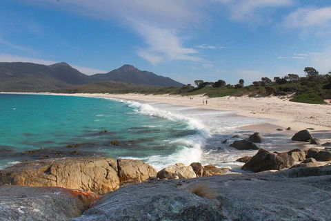 Wineglass Bay Beach Hike - Accommodation Kalgoorlie 20