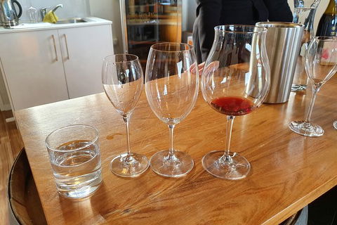 All Inclusive Wine Tour Up The Derwent Valley Hobart: Local Wines & Cheeses - Accommodation Kalgoorlie 5
