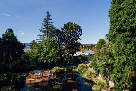 Private Royal Tasmanian Botanical Gardens Walking Tour - Accommodation Kalgoorlie 1