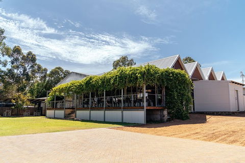 The Beautiful Swan Valley Private Day Trip: Vineyard Tour & Wine - Accommodation Kalgoorlie 3