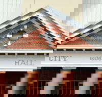 Maryborough City Hall - Accommodation Kalgoorlie