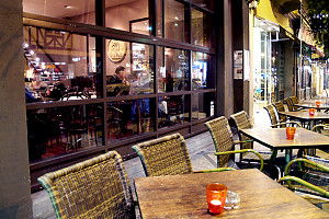 Quaff - Accommodation Kalgoorlie 0