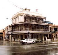 Botanic Bar - Accommodation Kalgoorlie