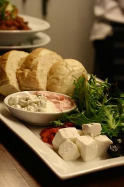 Oscars Lounge Bar & Restaurant - Accommodation Kalgoorlie 2