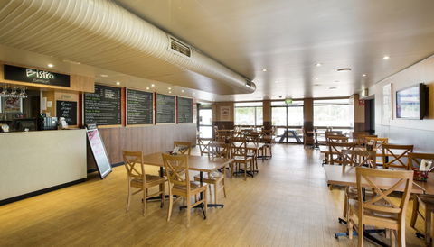 Castle Hill Tavern - Accommodation Kalgoorlie 2