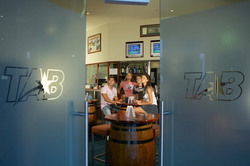 Gilhooleys Irish Bar & Restaurant - Strathpine - Accommodation Kalgoorlie 3