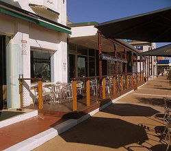 Stella's Dromana Hotel - Accommodation Kalgoorlie 2